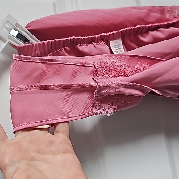 Victoria's Secret Lingerie Lace Night Shorts in Women's Size Large EUC - Picture 4 of 5